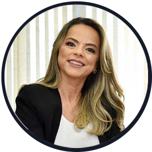 Dra. Angélica de Paula Ribeiro Batista