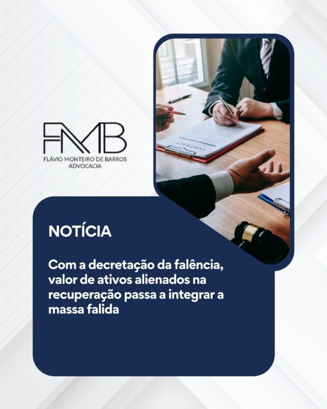 Com a decretação da falência, valor de ativos alienados na recuperação passa a integrar a massa falida A Terceira Turma do Superior Tribunal de Justiça (STJ) decidiu que o depósito do valor obtido com a alienação de ativos de uma empresa em recuperação judicial, prevista no plano de recuperação, não configura pagamento aos credores concursais; assim, em caso de decretação da falência antes do levantamento do dinheiro pelos credores, tal valor deve ser arrecadado para a massa falida. De acordo com o processo, uma empresa estava em recuperação e teve sua falência decretada. Duas credoras concursais pediram que os valores obtidos com a venda de ativos da empresa, durante a recuperação, fossem usados para quitar seus créditos, alegando que aguardavam apenas a apresentação de um plano de pagamento. O pedido foi indeferido pelo juízo, sob o fundamento de que os valores integravam a massa falida e deveriam ser destinados ao pagamento de todos os credores, obedecendo ao disposto no artigo 83 da Lei 11.101/2005. O Tribunal de Justiça de São Paulo (TJSP) manteve a decisão. No recurso ao STJ, uma das credoras sustentou que os depósitos judiciais resultantes da venda de ativos na recuperação têm a natureza de pagamento, e que entender de forma diferente violaria o próprio plano recuperacional. Alienação de ativos na recuperação obedece a rito próprio O relator, ministro Ricardo Villas Bôas Cueva, diferenciou o pagamento em consignação, previsto no artigo 334 do Código Civil (CC), da recuperação judicial, na qual a recuperanda propõe um plano com renegociação de suas dívidas, de modo a atender a todos os credores e ainda se manter em atividade. O ministro destacou que a alienação de ativos na recuperação obedece a um rito próprio, estabelecido nos artigos 142 e 143 da Lei 11.101/2005. Segundo explicou, o depósito desses valores em juízo não implica pagamento aos credores, já que ainda será necessário julgar eventuais impugnações e definir a destinação de cada valor.
